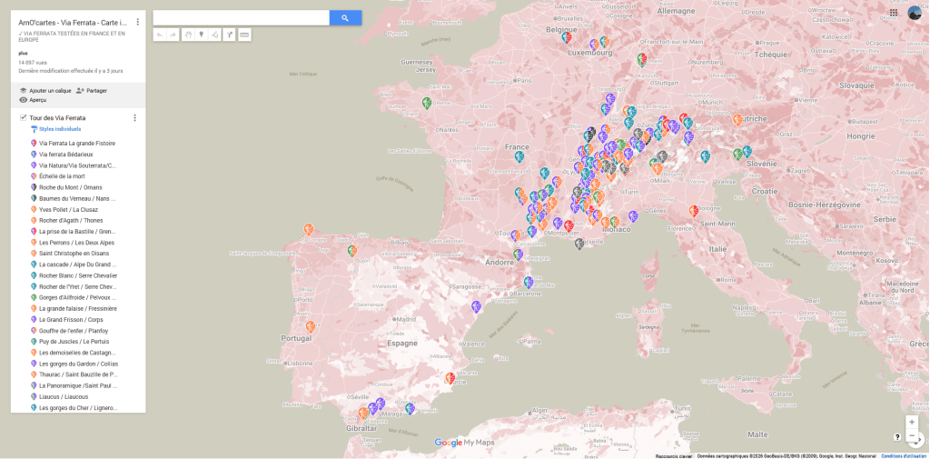 Carte interactive des via ferrata en Europe, montrant des emplacements sur fond rose.